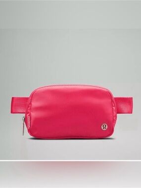 🩷 NWT Lululemon Everywhere Belt Bag, 1L